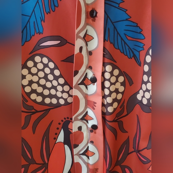 Oversized Floral Button Up Shirt - Picture 7 of 9